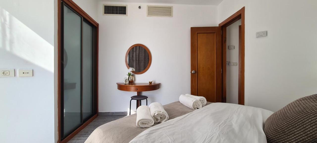 Go To Apartments In Leonardo Bat Yam Eksteriør bilde