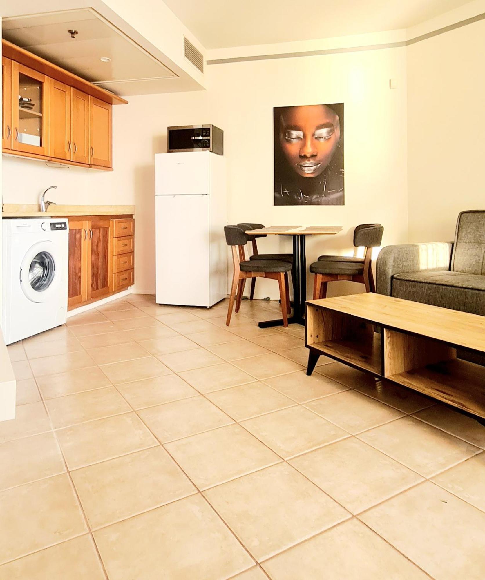 Go To Apartments In Leonardo Bat Yam Eksteriør bilde