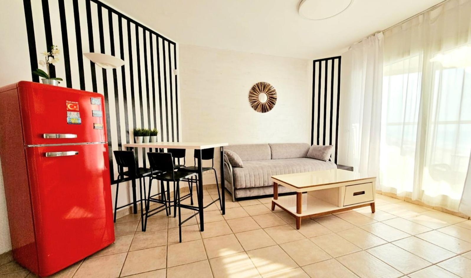 Go To Apartments In Leonardo Bat Yam Rom bilde